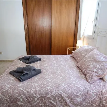 Вілла In Puerto Del Carmen Sleeps 6 Includes Swimming Pool And Wifi *